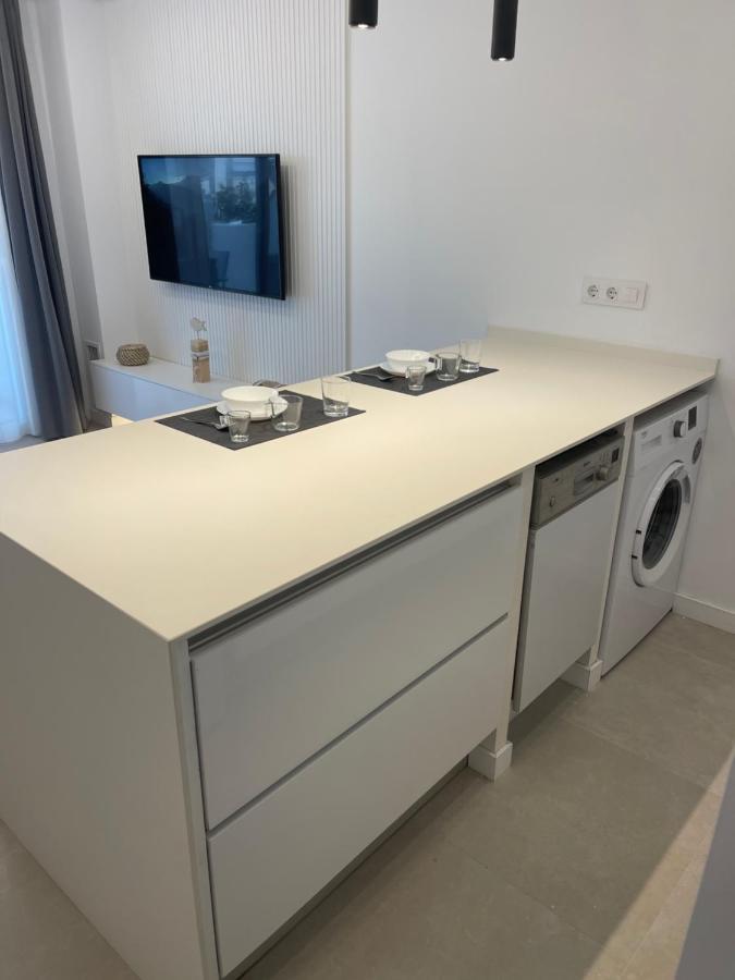 Apartamento Puerto Madeira Roses Luaran gambar