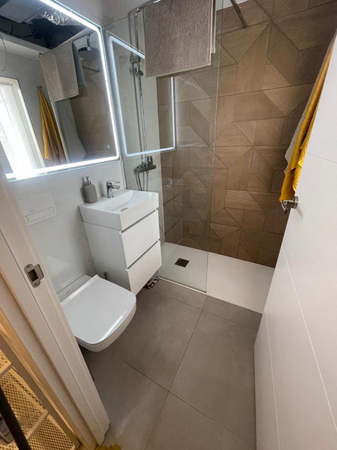 Apartamento Puerto Madeira Roses Luaran gambar