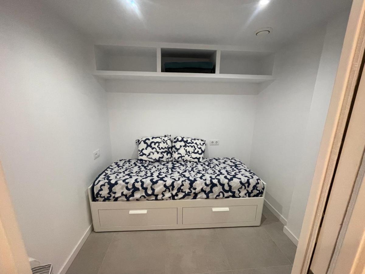 Apartamento Puerto Madeira Roses Luaran gambar